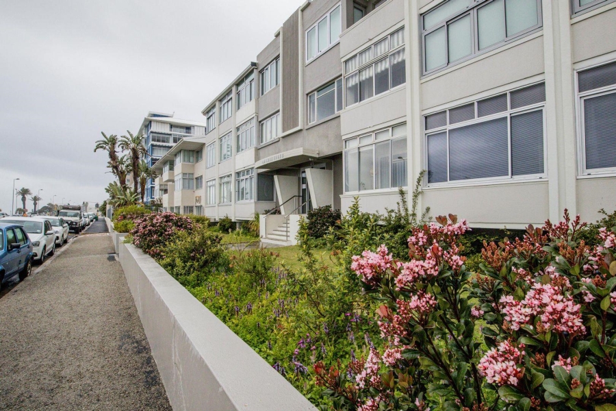 1 Bedroom Property for Sale in Mouille Point Western Cape